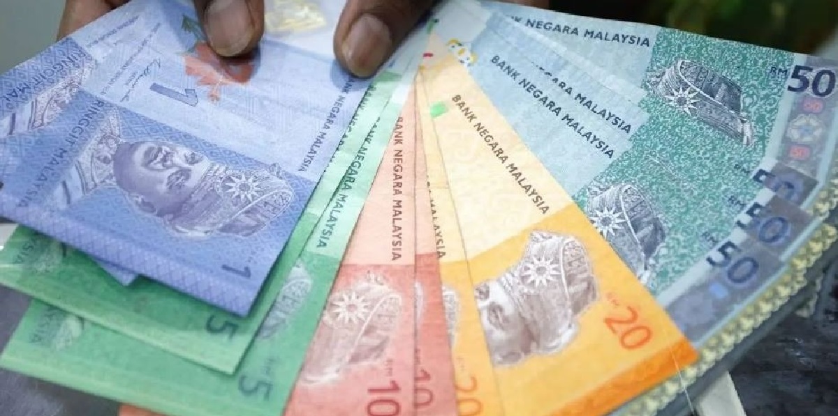 Ringgit cecah 4.415 berbanding dolar AS, tertinggi sejak 11 April 2023